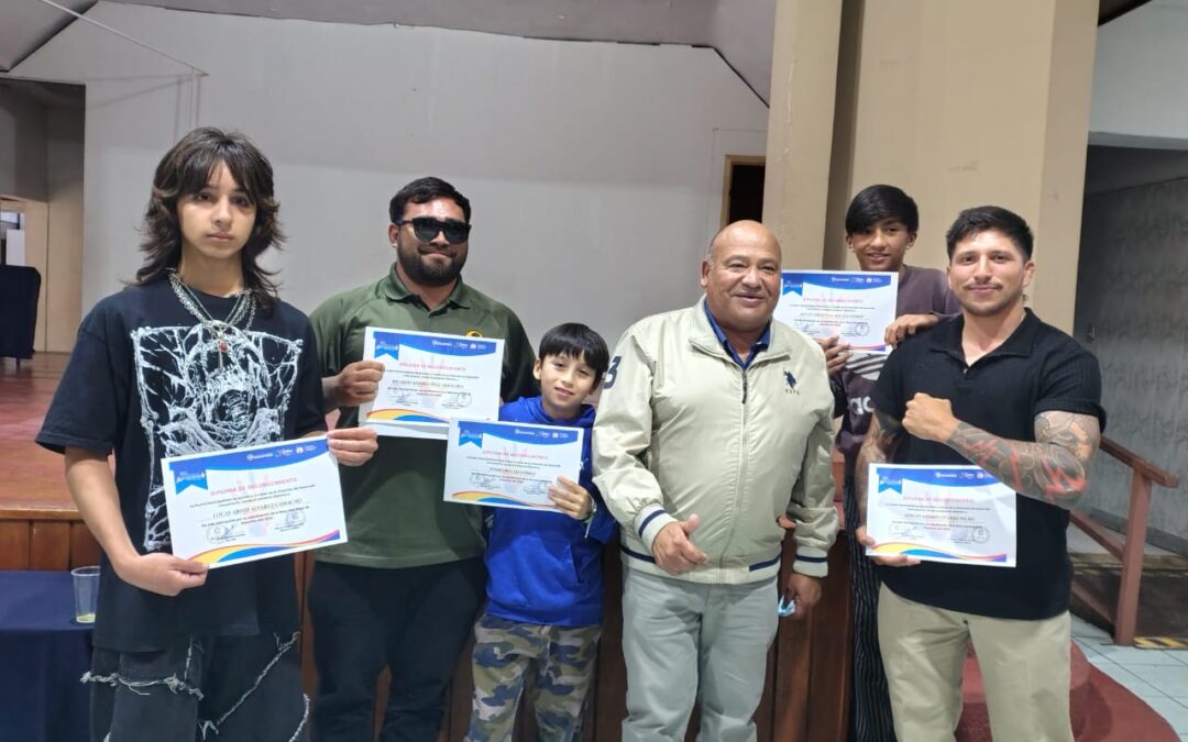 Municipalidad de Quintero premia a deportistas destacados